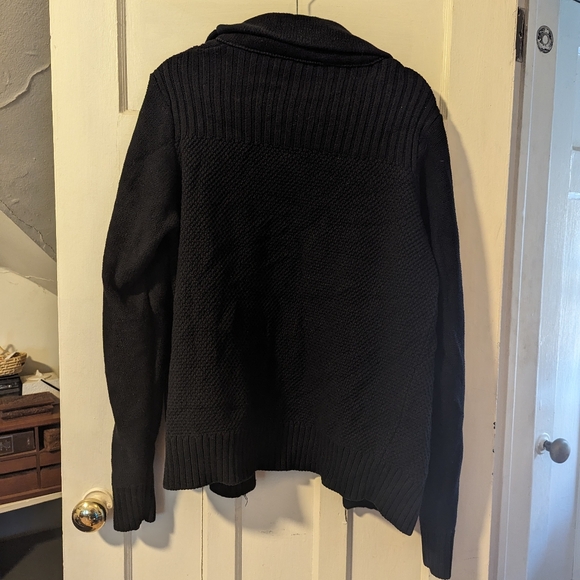 Le Chateau men's XXL cardigan sweater - Picture 3 of 6